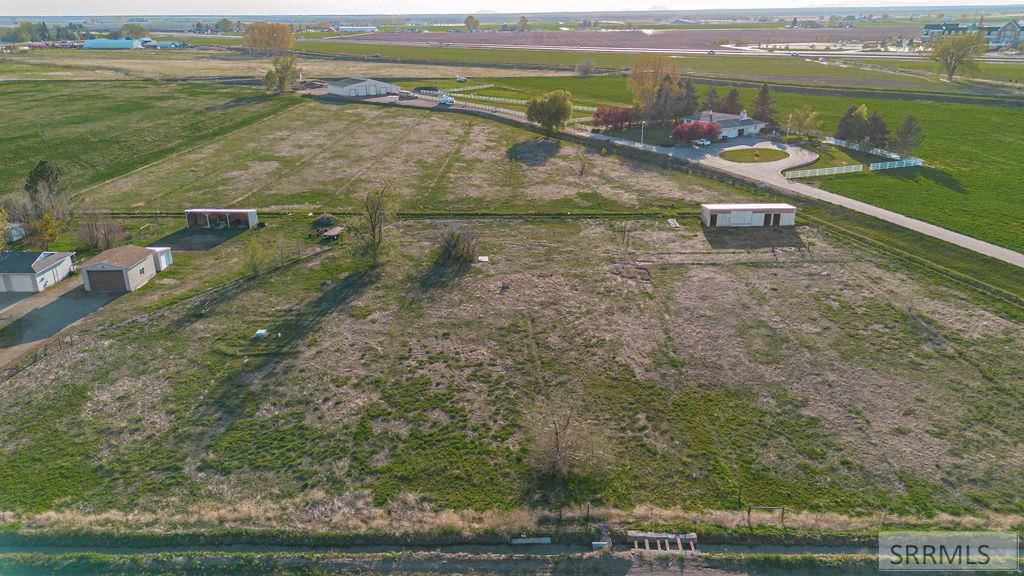 7574 S 45th W Property Photo 75