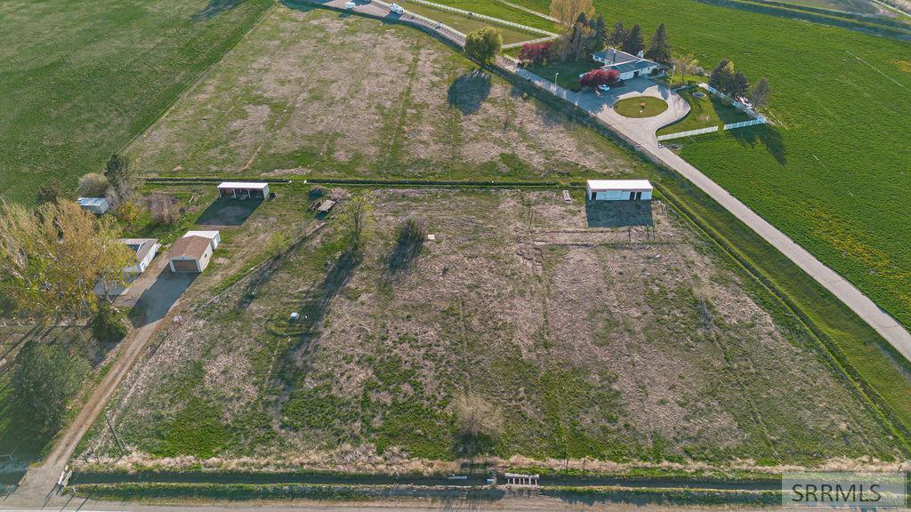 7574 S 45th W Property Photo 76