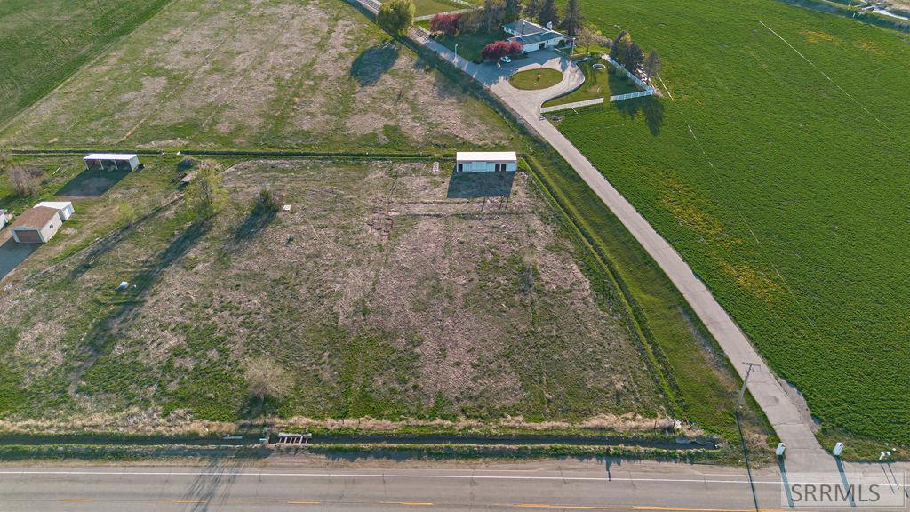 7574 S 45th W Property Photo 77