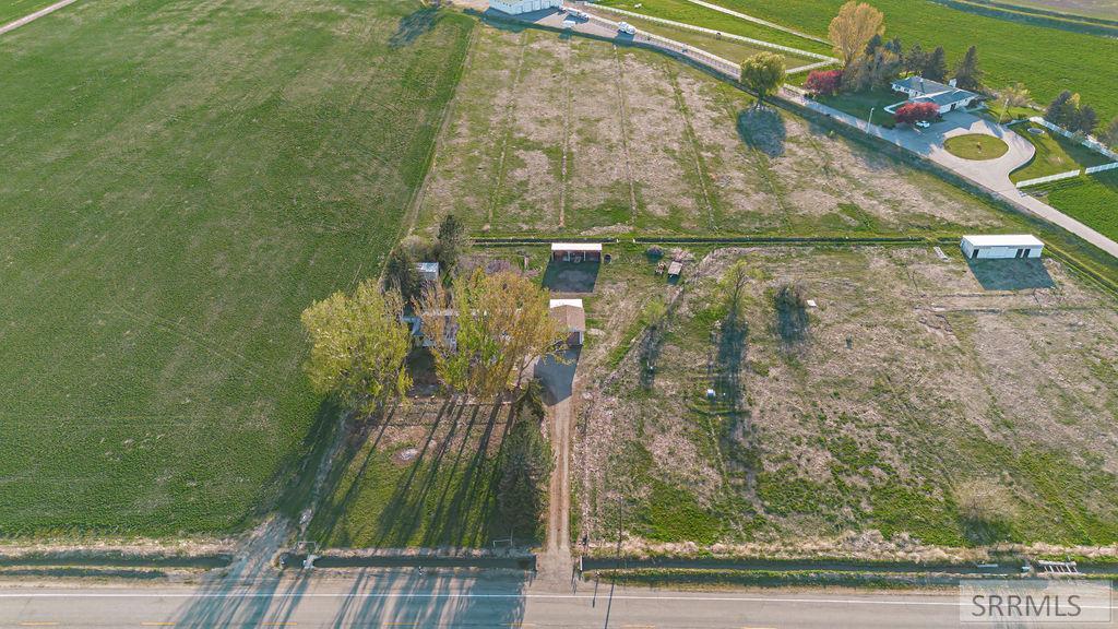 7574 S 45th W Property Photo 78