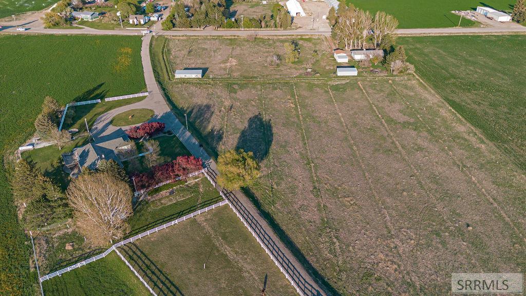 7574 S 45th W Property Photo 80