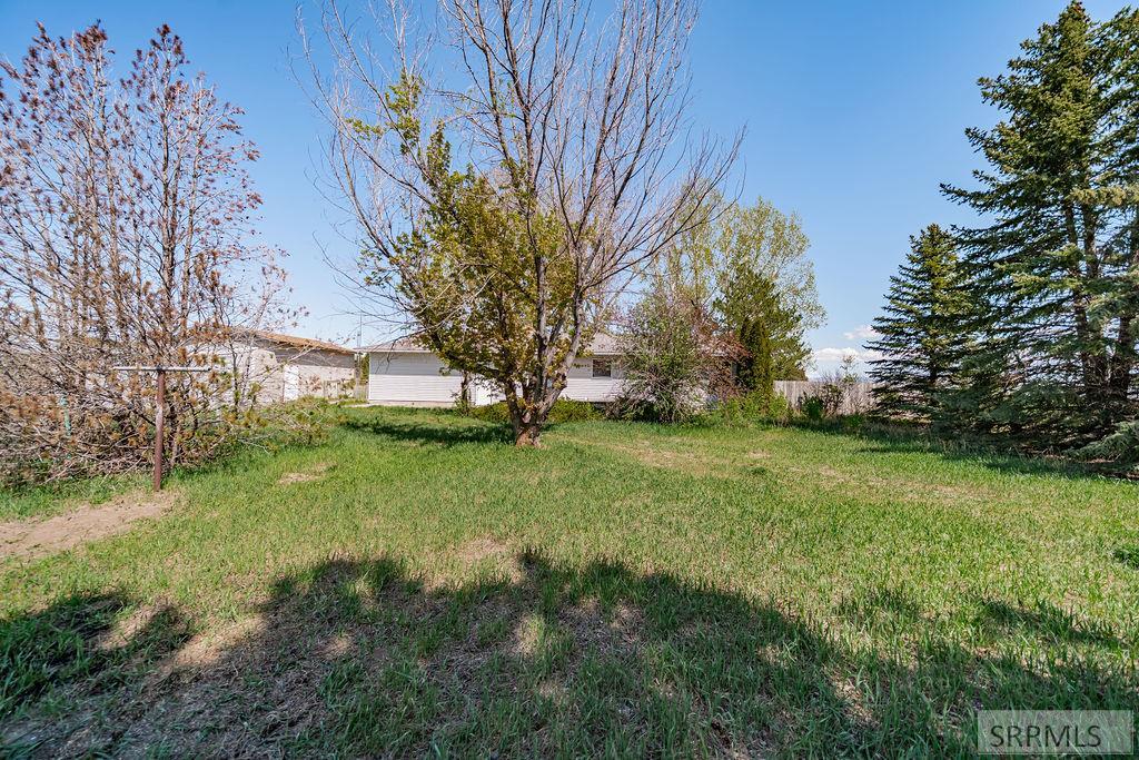 7574 S 45th W Property Photo 90