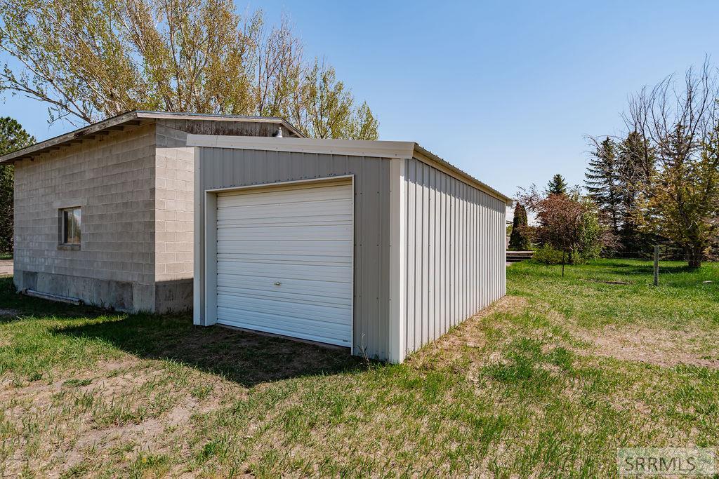 7574 S 45th W Property Photo 96