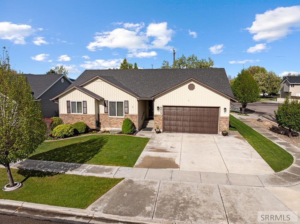 5413 Kymball Property Photo