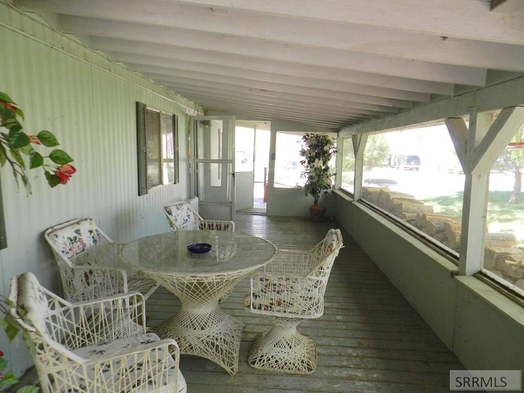 111 N Agate Drive Property Photo 4