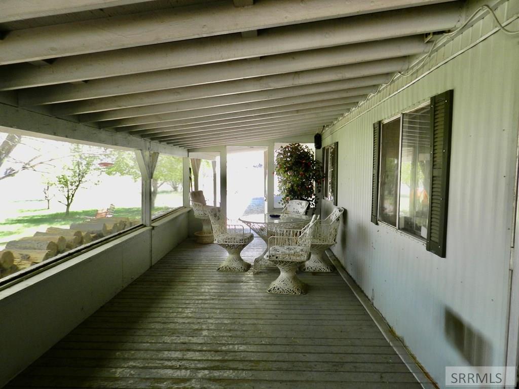 111 N Agate Drive Property Photo 5