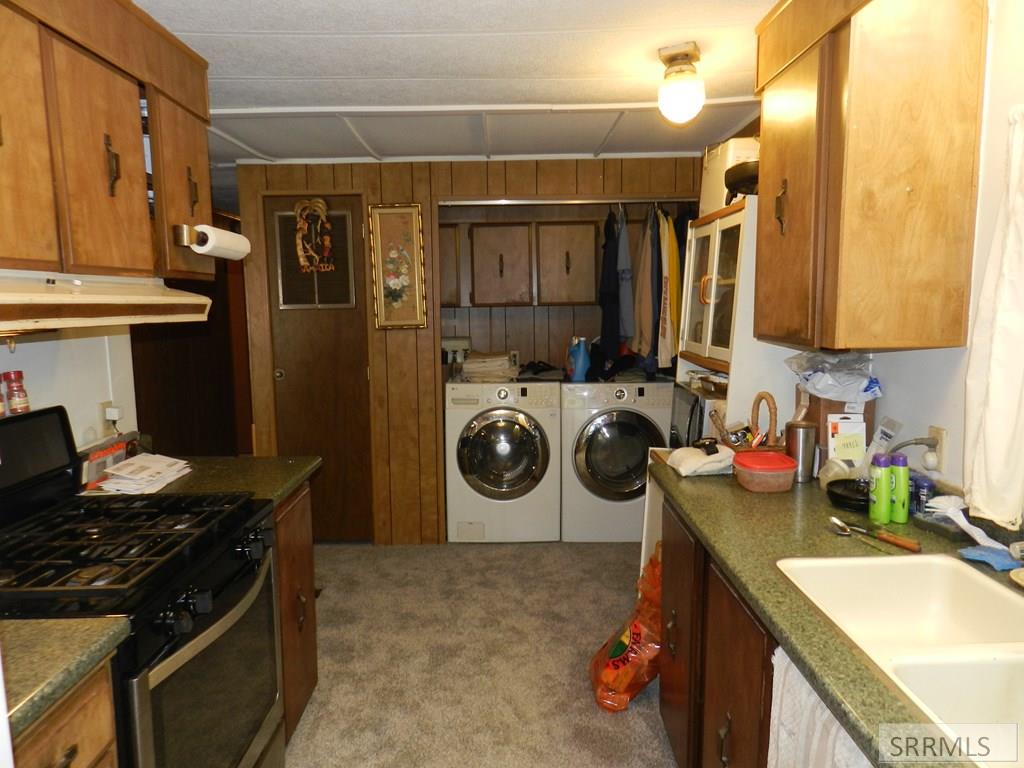 111 N Agate Drive Property Photo 8