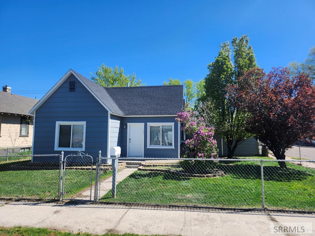 308 N 9th Avenue Property Photo 1