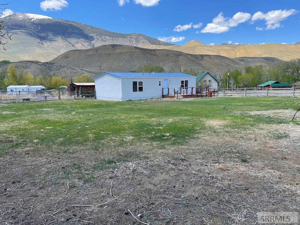 23496 Hwy 75 Property Photo 1