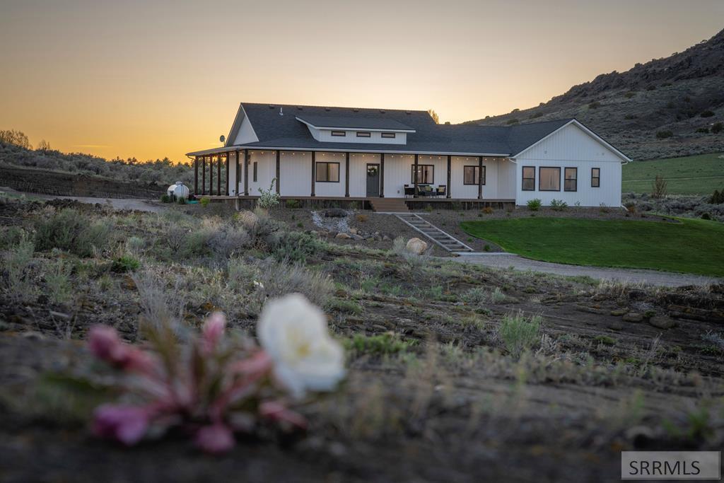 1032 E Butte Road Property Photo