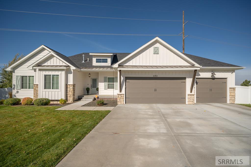 6353 E Tower Castle Loop Property Photo