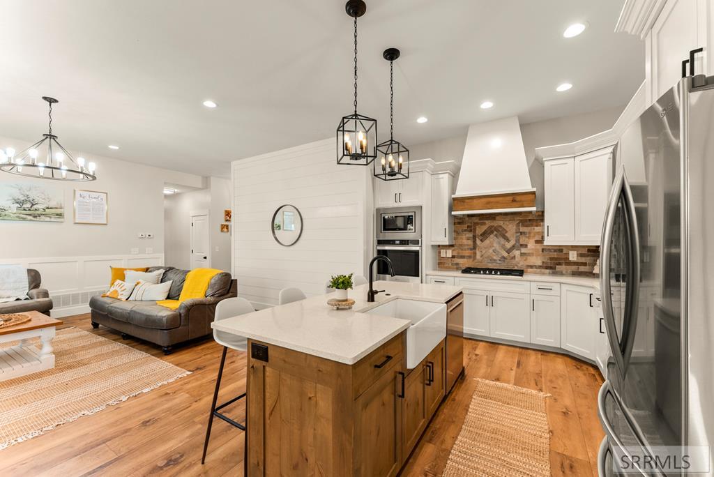 3658 E 7 N Property Photo 13