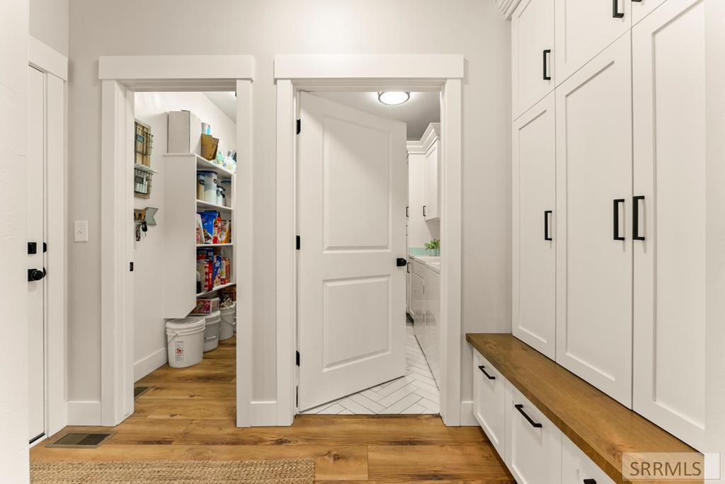 3658 E 7 N Property Photo 19