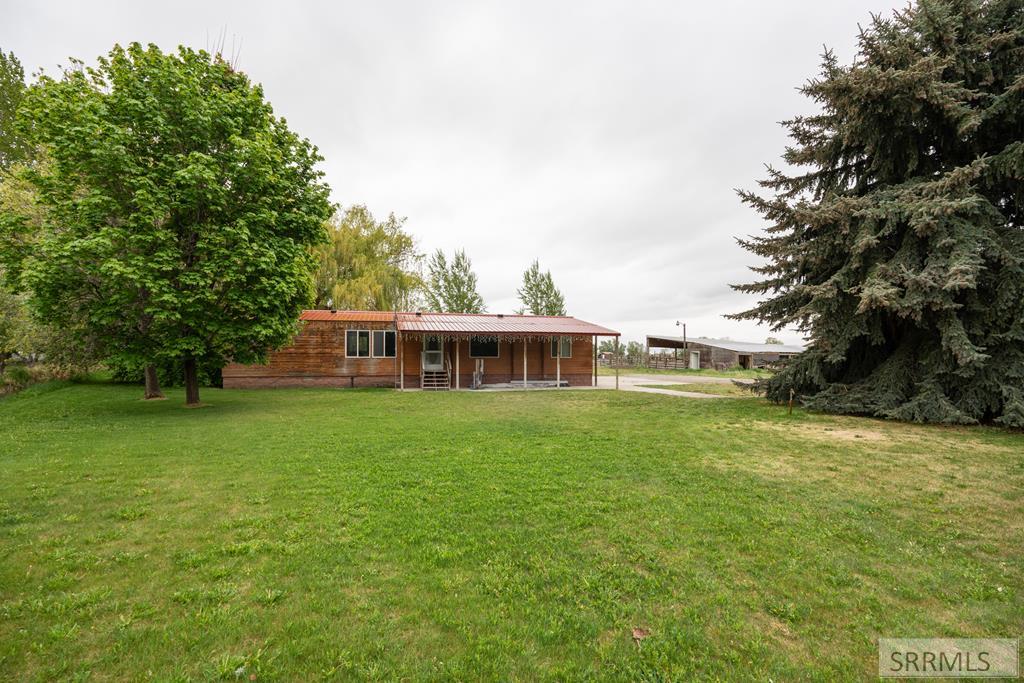 296 N 4115 E Property Photo