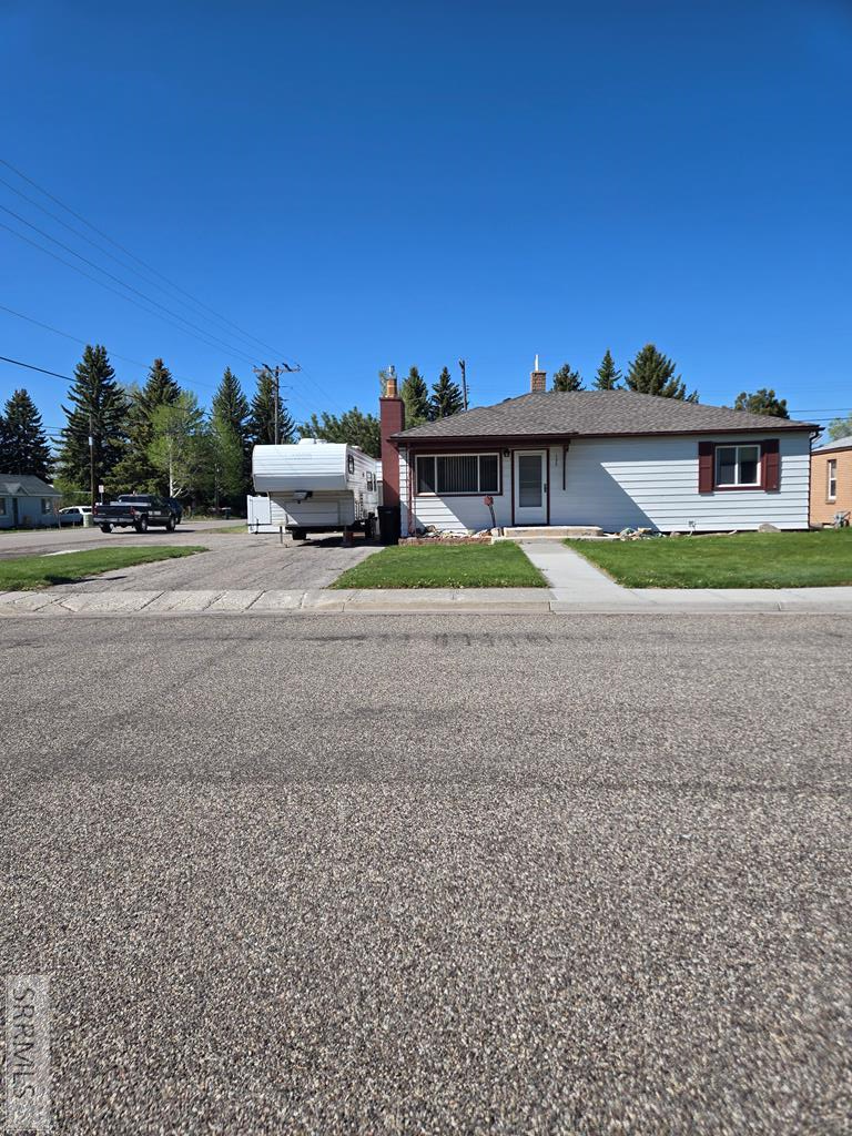 135 Dove Avenue Property Photo