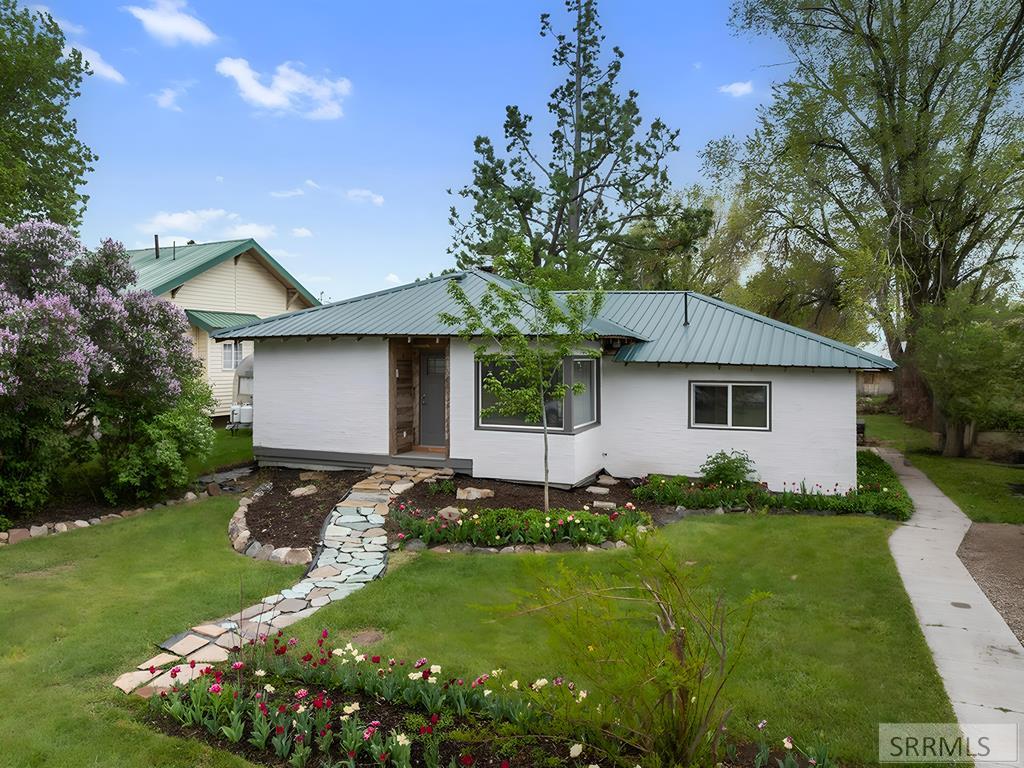 225 W Kootenai Way Property Photo