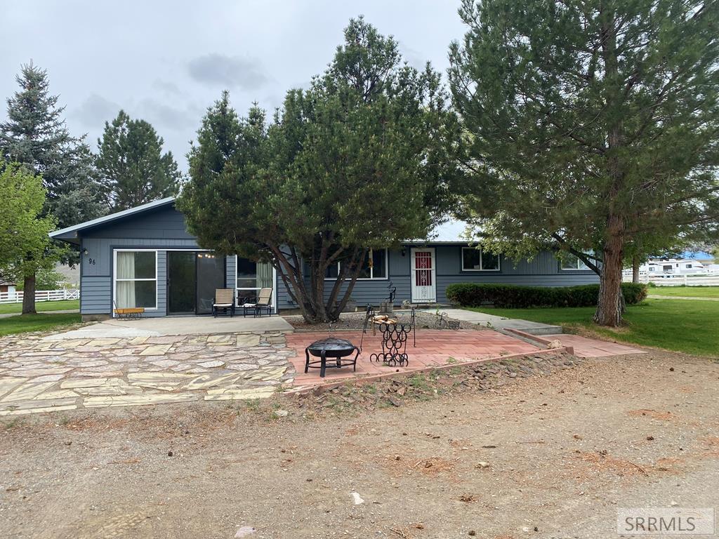 96 Valley View Lane Property Photo 1