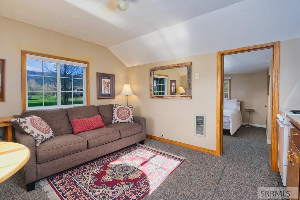 36 Trumpeter Road Property Photo 22