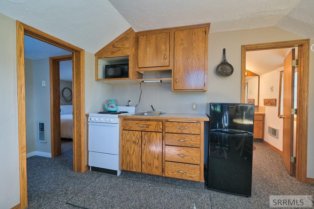 36 Trumpeter Road Property Photo 23