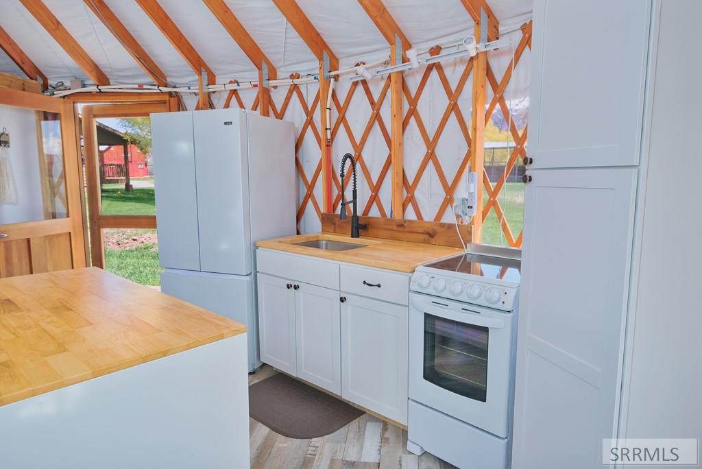 36 Trumpeter Road Property Photo 41