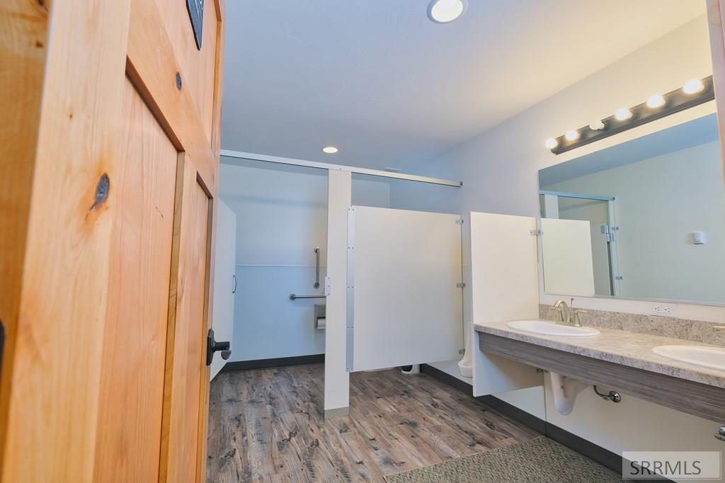 36 Trumpeter Road Property Photo 49
