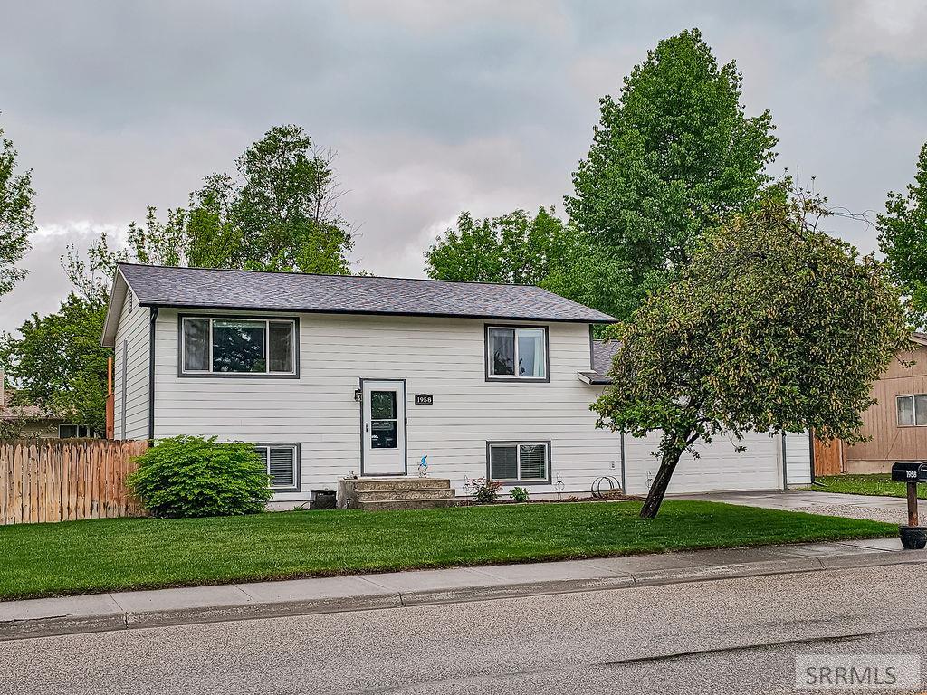 1958 12th Street Property Photo