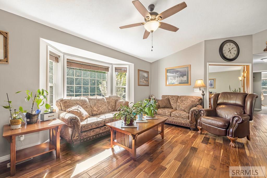 634a N 3565 E Property Photo 16