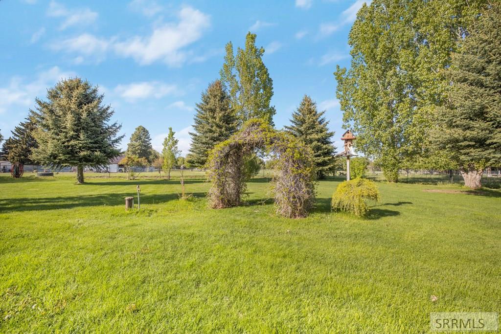 634a N 3565 E Property Photo 50