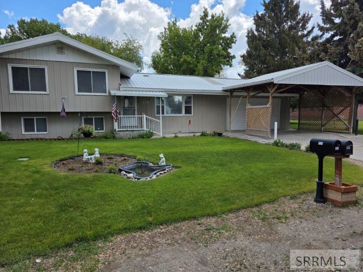 335 S 1st W Property Photo 1
