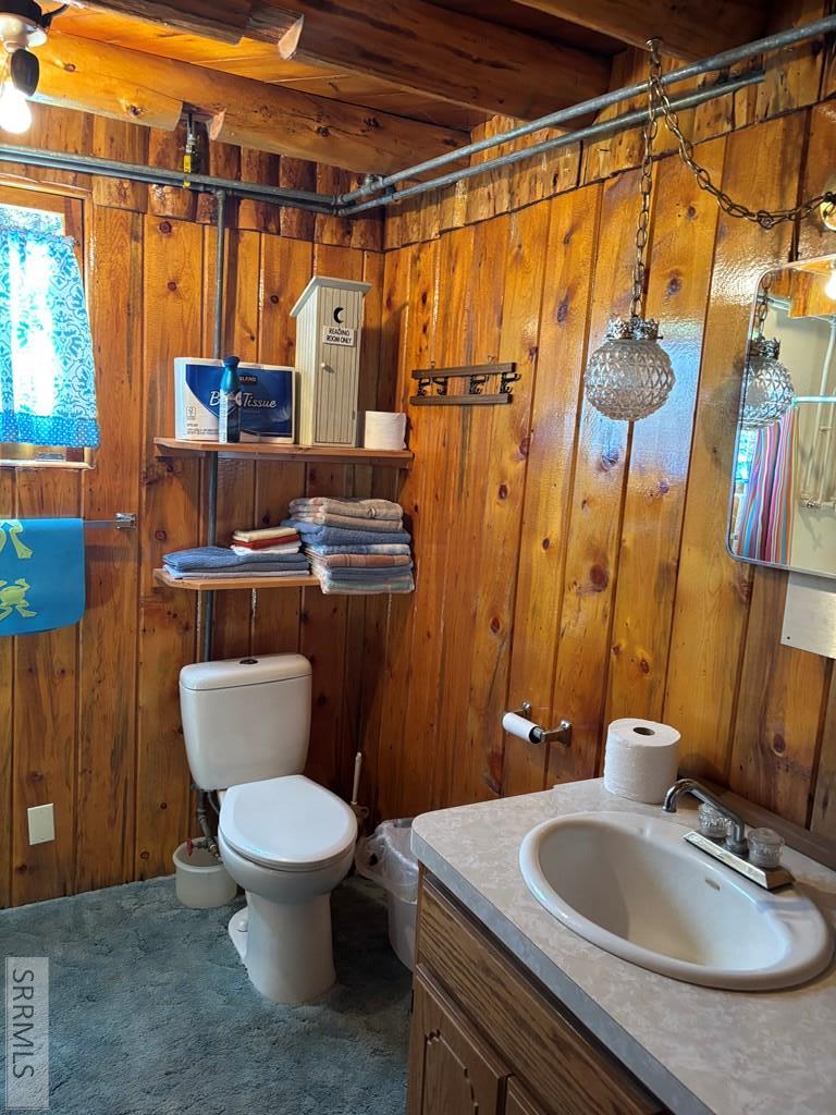 3735 Riverside Drive Property Photo 12