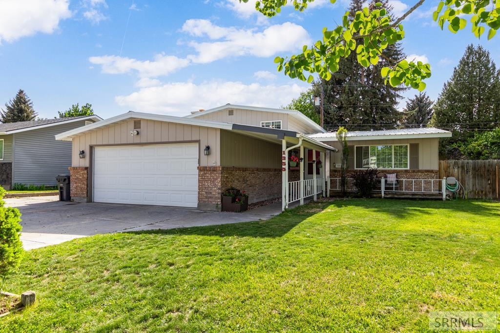 1355 Corinne Avenue Property Photo 1