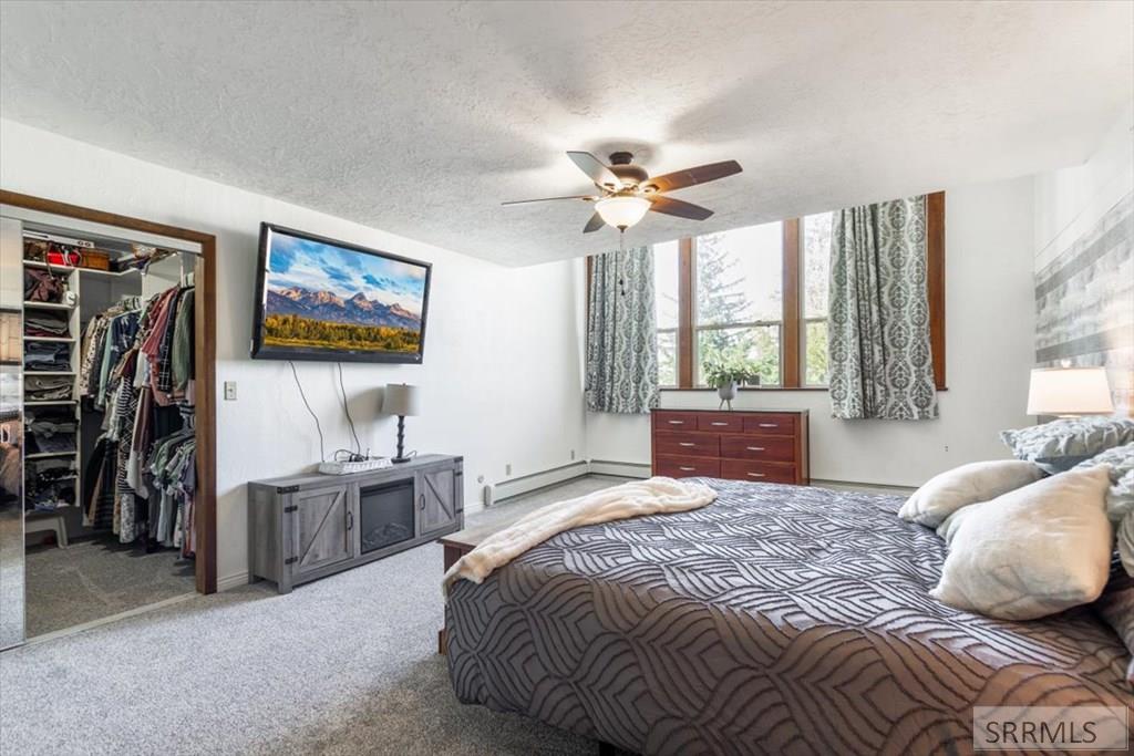 1052 E 129 N Property Photo 17