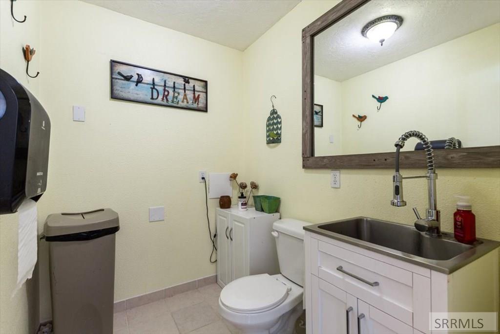 1052 E 129 N Property Photo 34