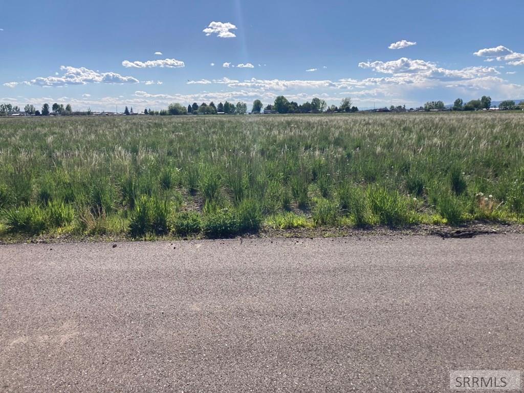259 N. N 2340 E Property Photo 2