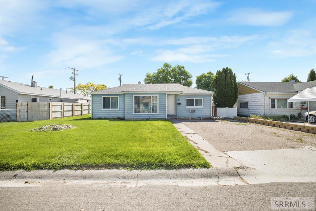 970 Howard Avenue Property Photo 1