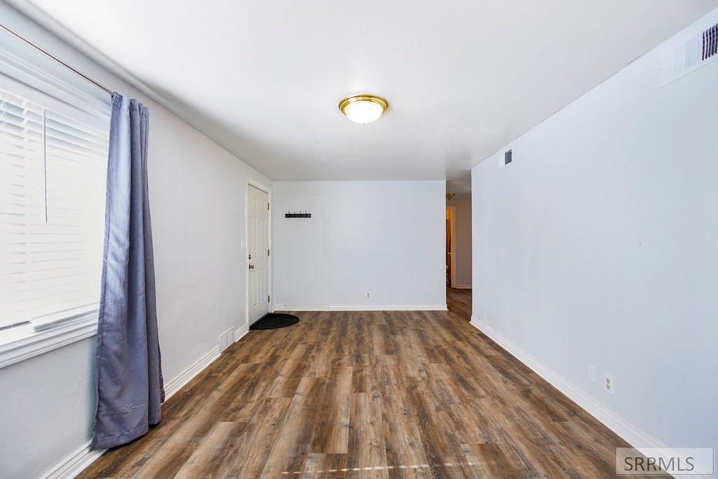 1295 Juniper Drive Property Photo 8
