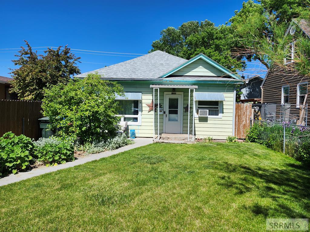1220 N Garfield Property Photo 1