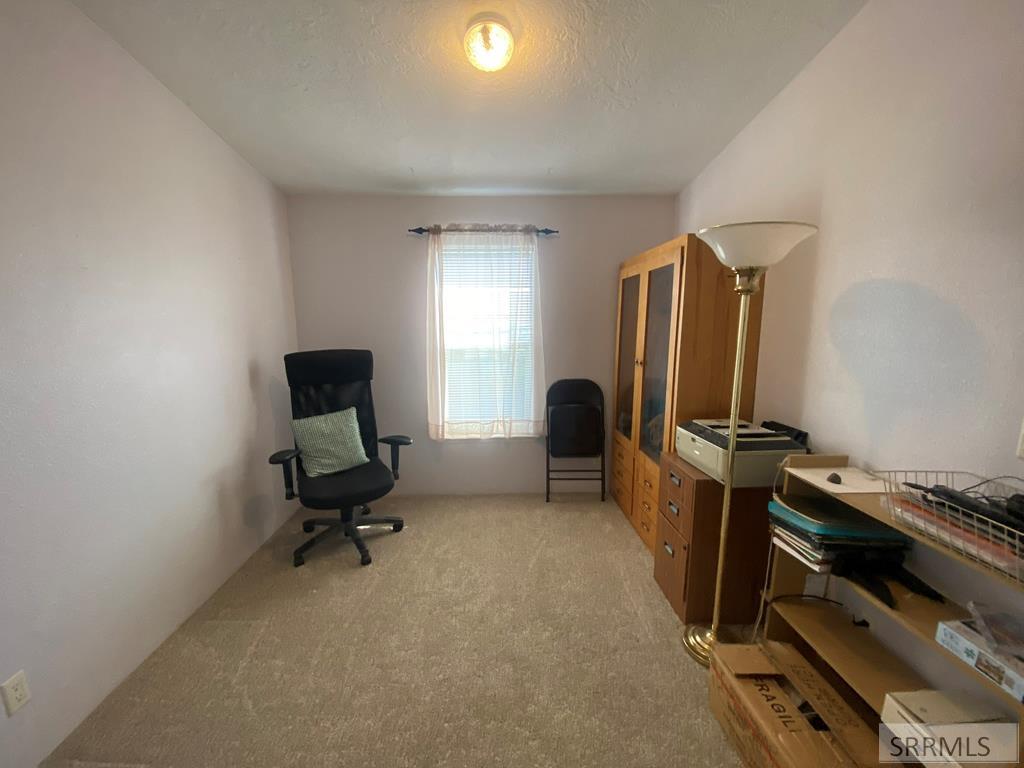 116 Coates Lane Property Photo 28