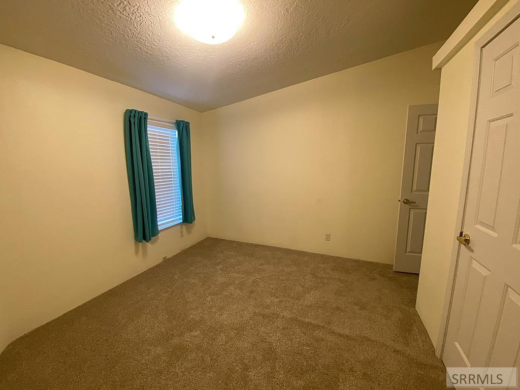 116 Coates Lane Property Photo 32