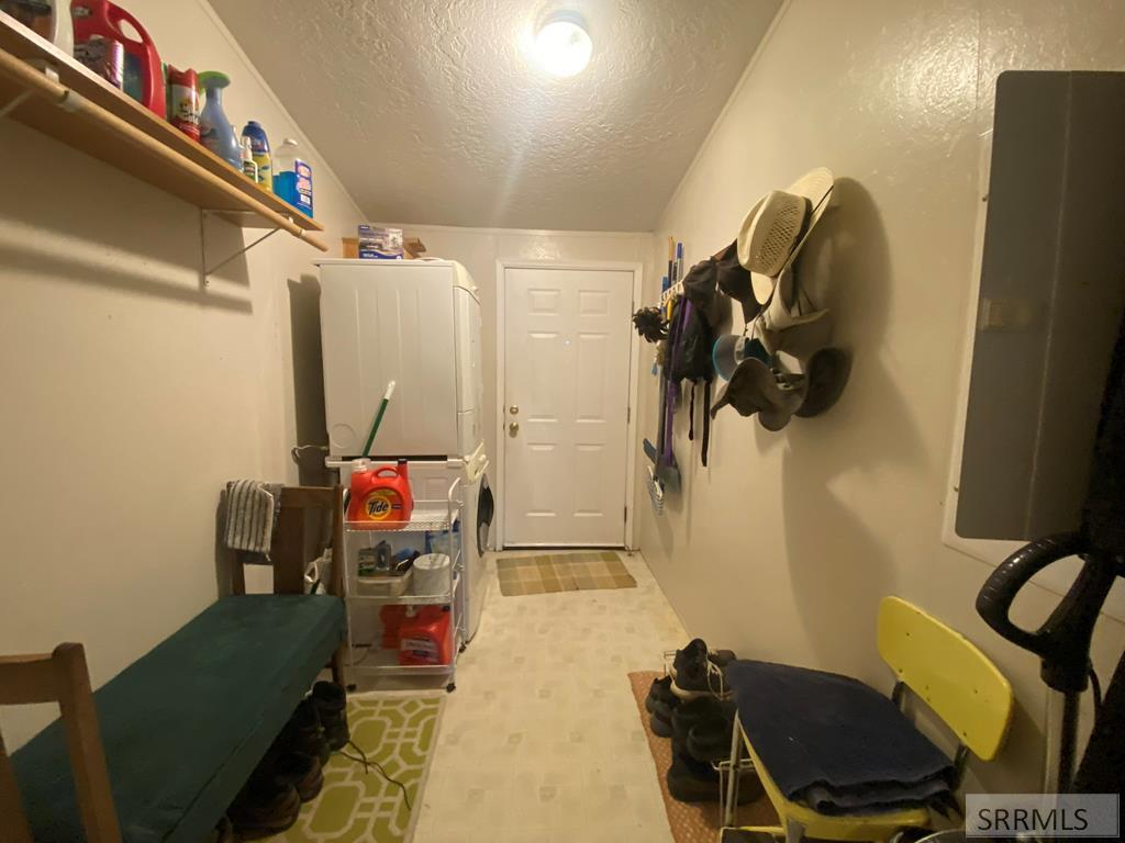 116 Coates Lane Property Photo 36