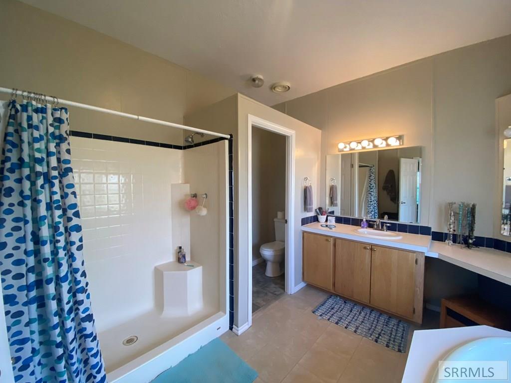 116 Coates Lane Property Photo 39