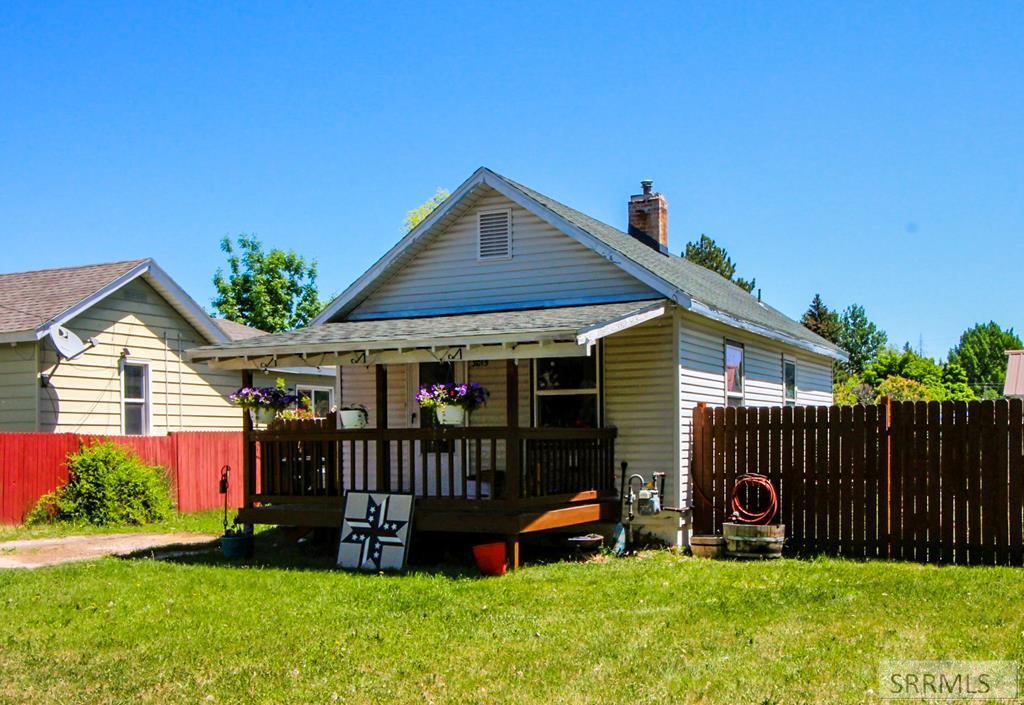 3015 S Central Avenue Property Photo 1