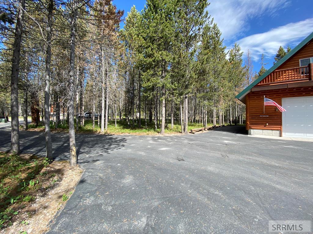 4070 Southgate Property Photo 9