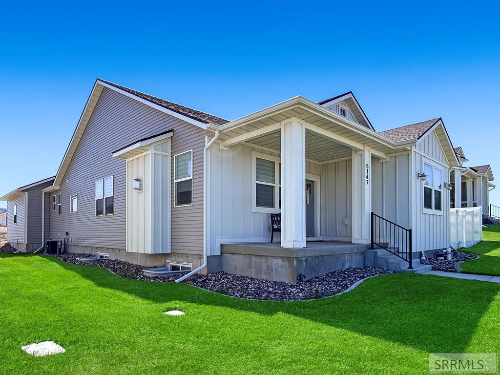 6147 Beacon Drive Property Photo 1