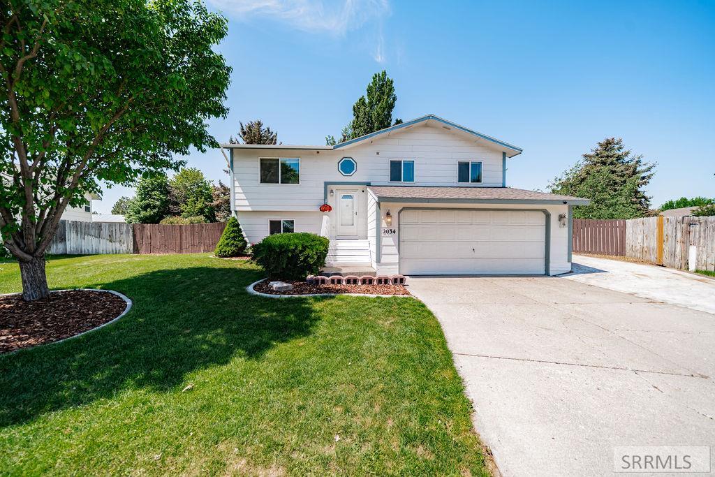 2034 La Rain Court Property Photo 1