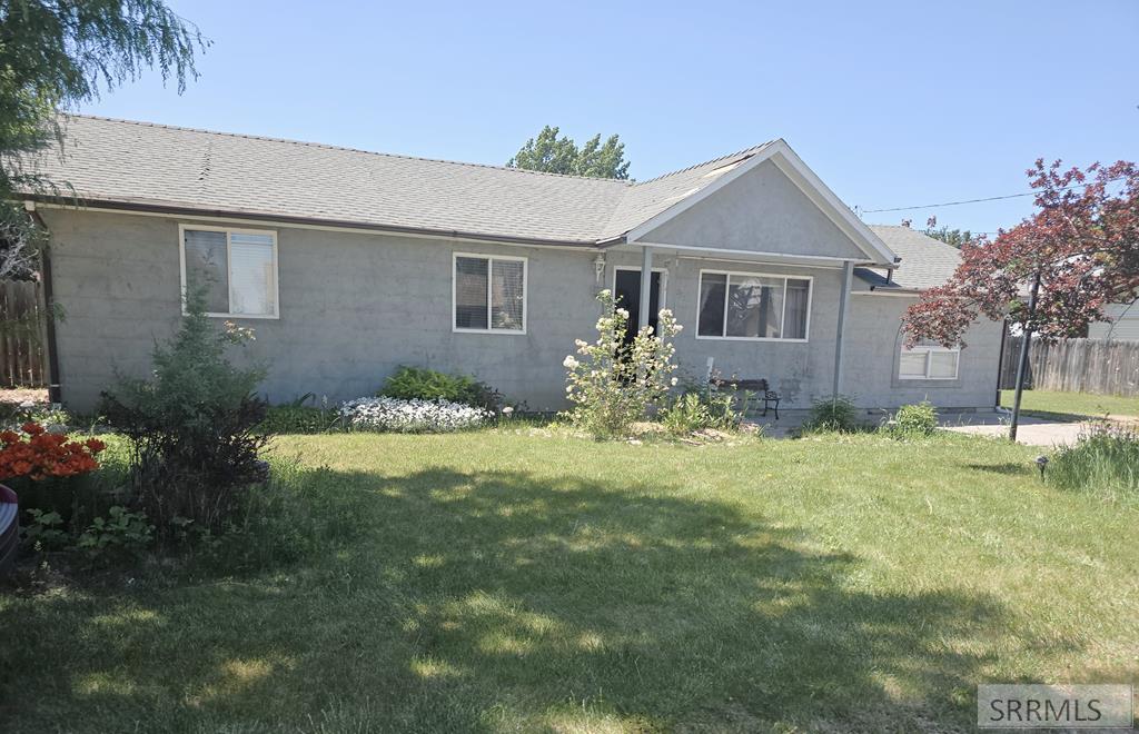 555 W 10 N Property Photo