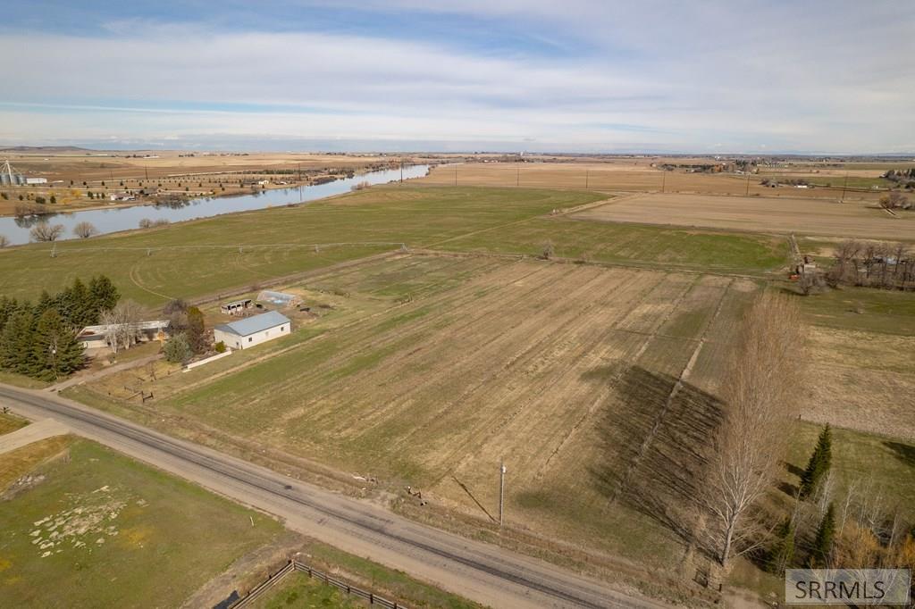 Tbd Riverfront Drive Property Photo 8