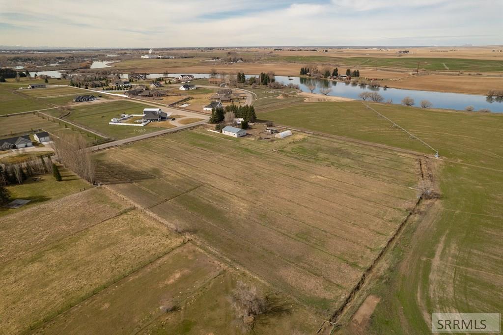 Tbd Riverfront Drive Property Photo 9