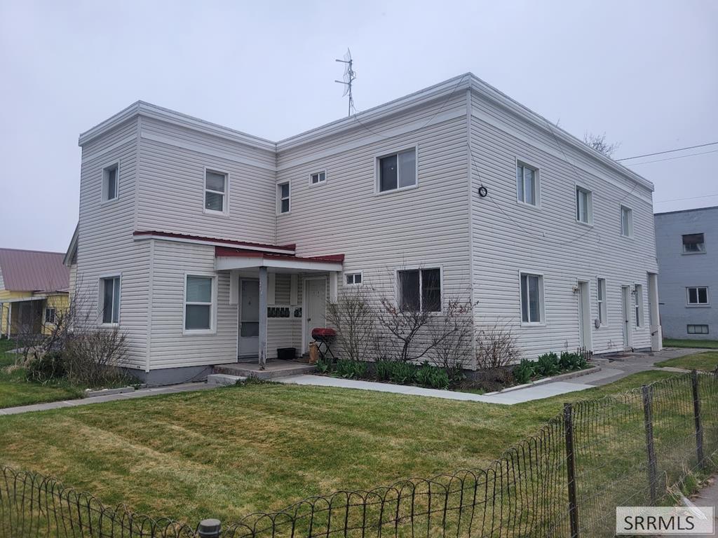 218 S Water Avenue Property Photo 1