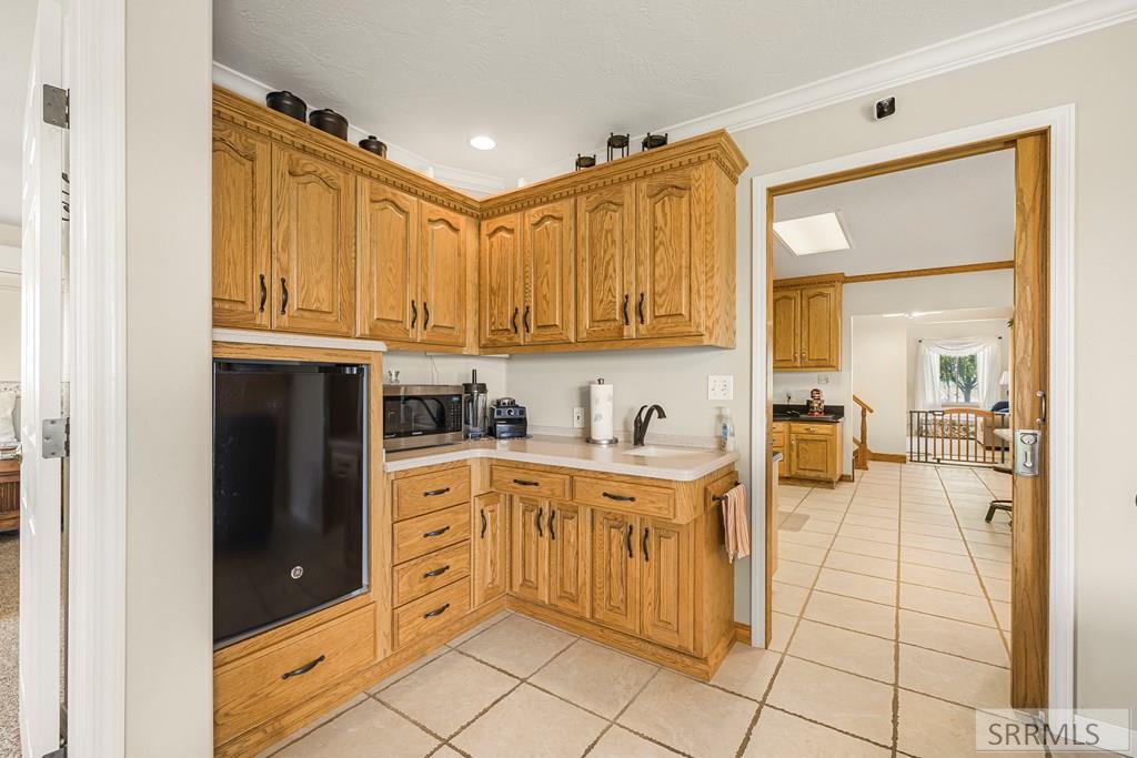 989 W 50 N Property Photo 15